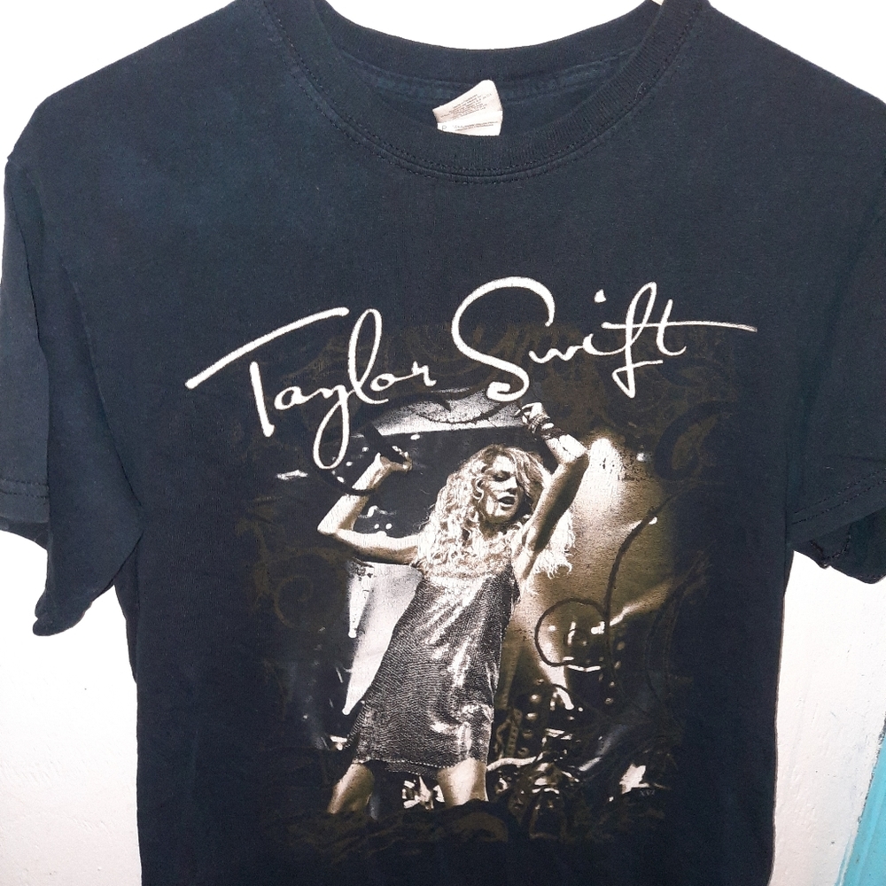 7 months pregnant and don't fit it anymore.